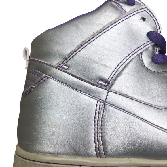 Vintage 2007 Nike SB Dunk High Premium ‘Dinosaur Jr’ Size 10 Silver - Picture 9 of 16